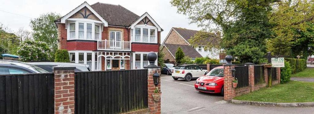 Gable End Guest House Horley Exterior foto